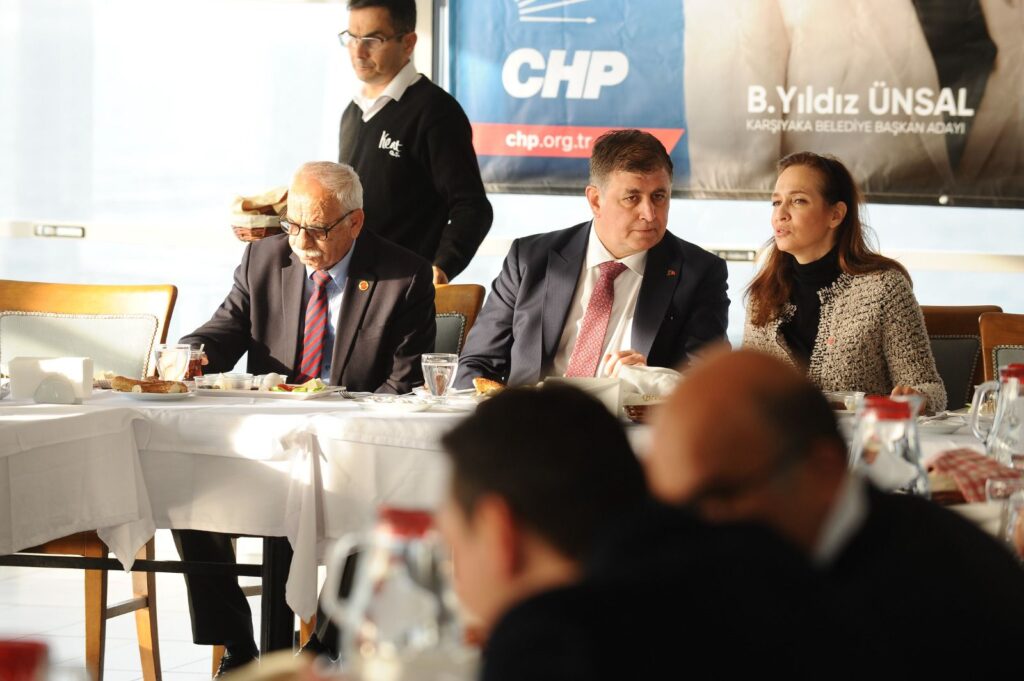 Yıldız İşçimenler Ünsal: Karşıyaka’yı muhtarlarımızla birlikte yöneteceğiz!