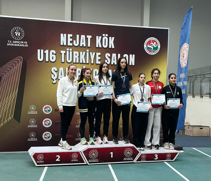 Karşıyaka’nın Genç Atleti Türkiye’nin Zirvesinde!