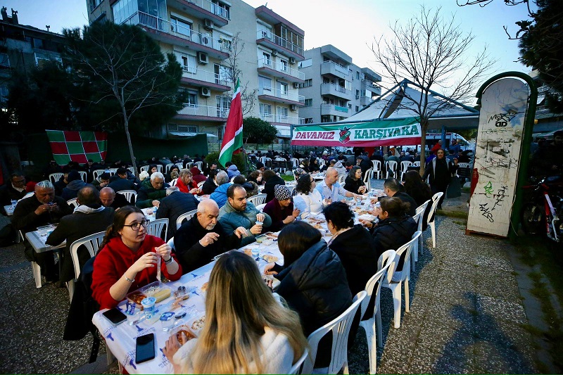 Başkan Ünsal Taraftarlarla İftarda Buluştu